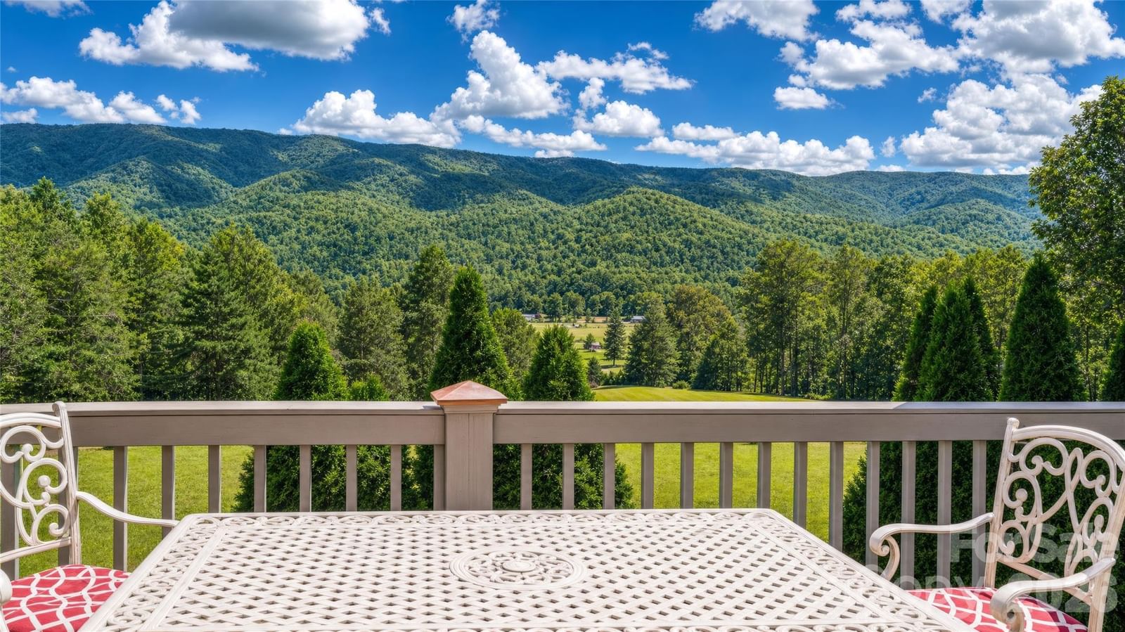15809 US 221 None, Marion, NC 28752