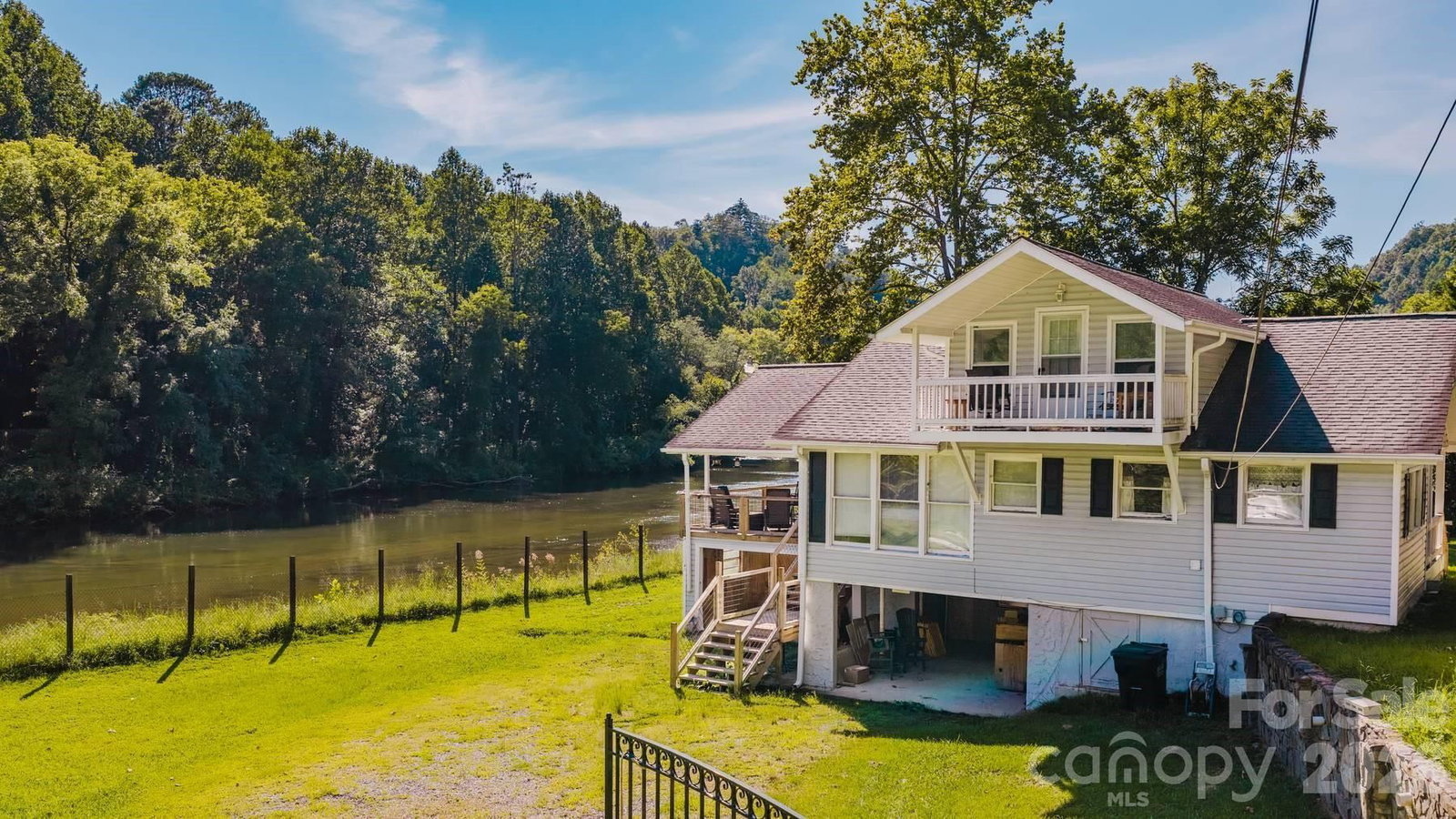 1380 Highway 19a Highway, Whittier, NC 28789 - Photo 2
