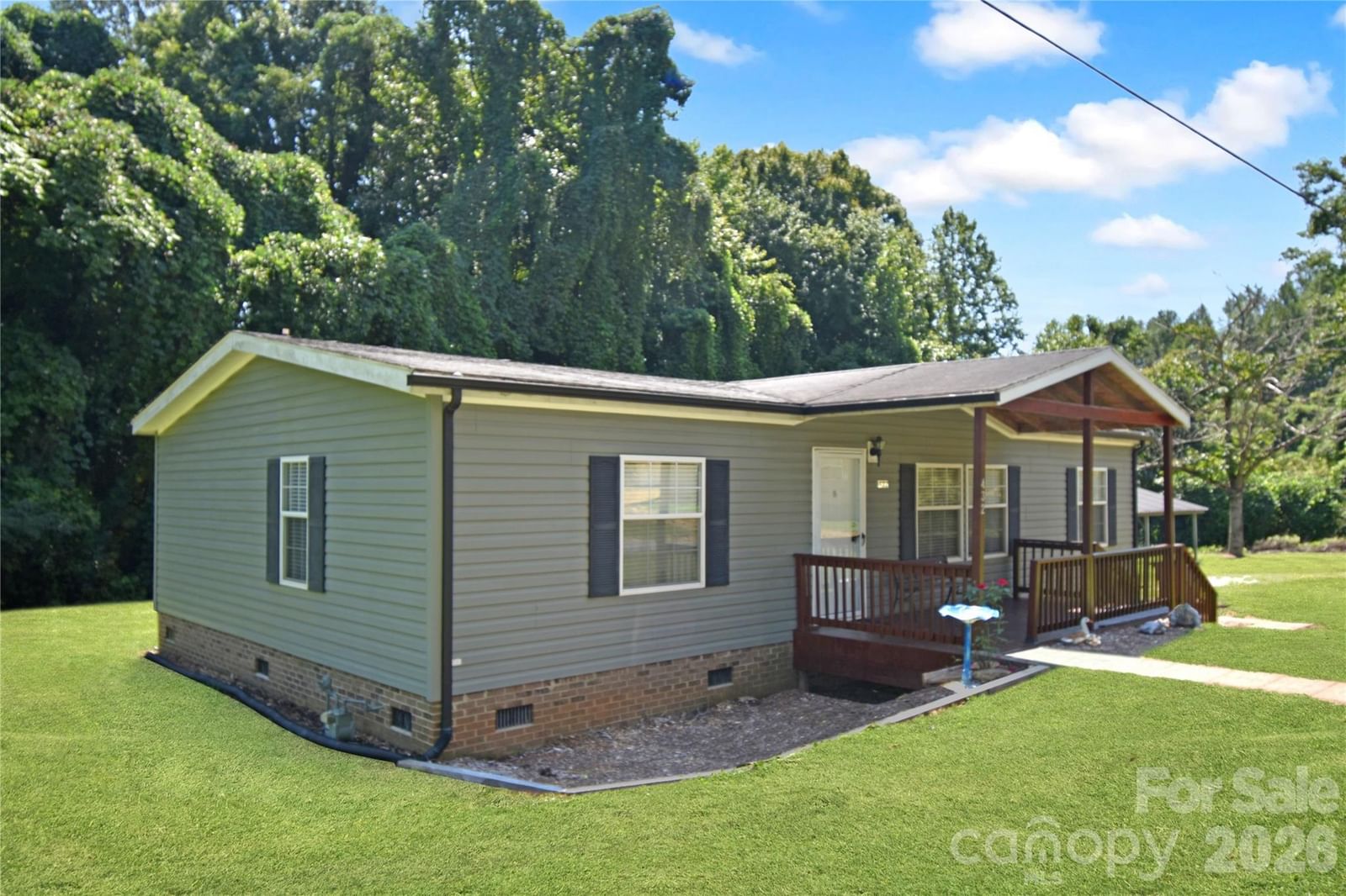432 Forest Place, Lenoir, NC 28645