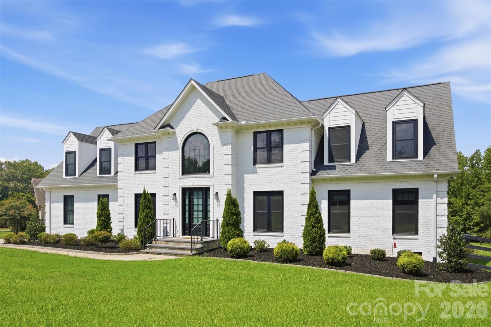 1002 Heather Glen Drive, Matthews, NC 28104 - Photo 2