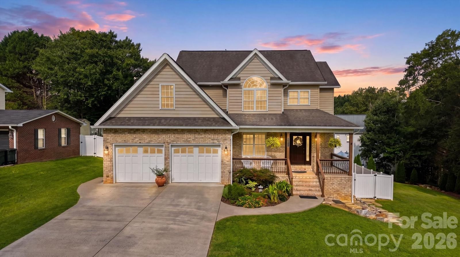 6011 Dockside Drive, Hickory, NC 28601