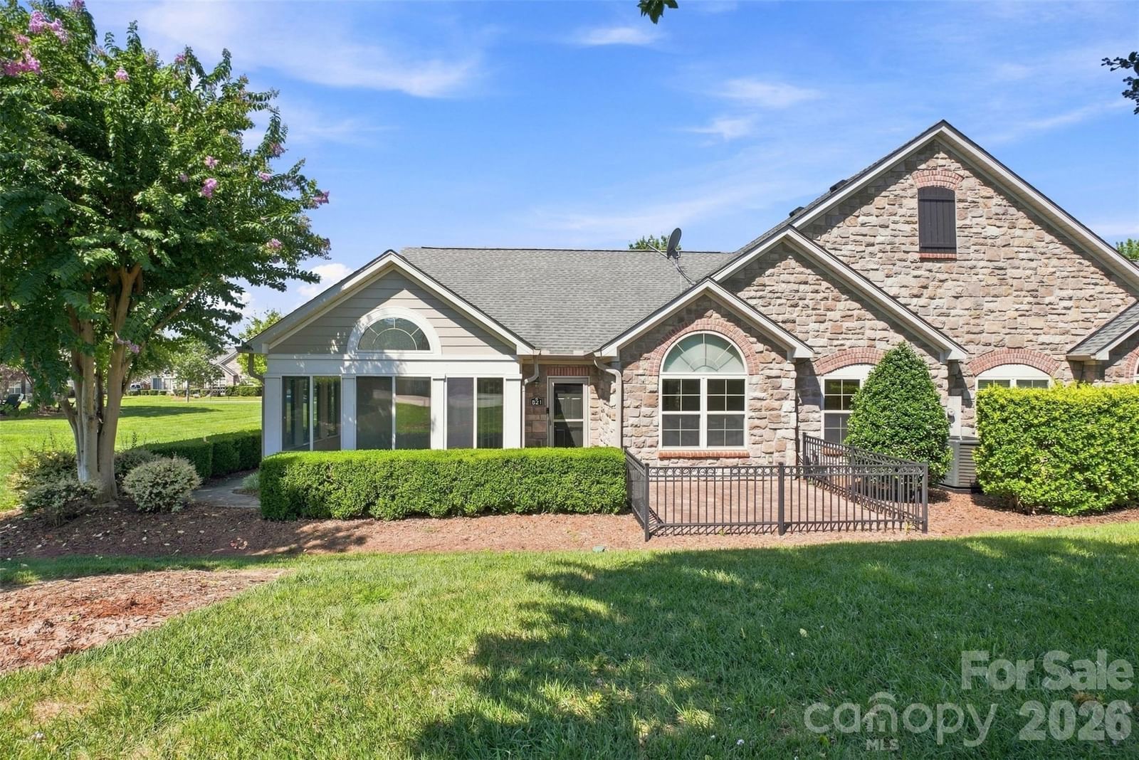 821 Ledgestone Court, Tega Cay, SC 29708