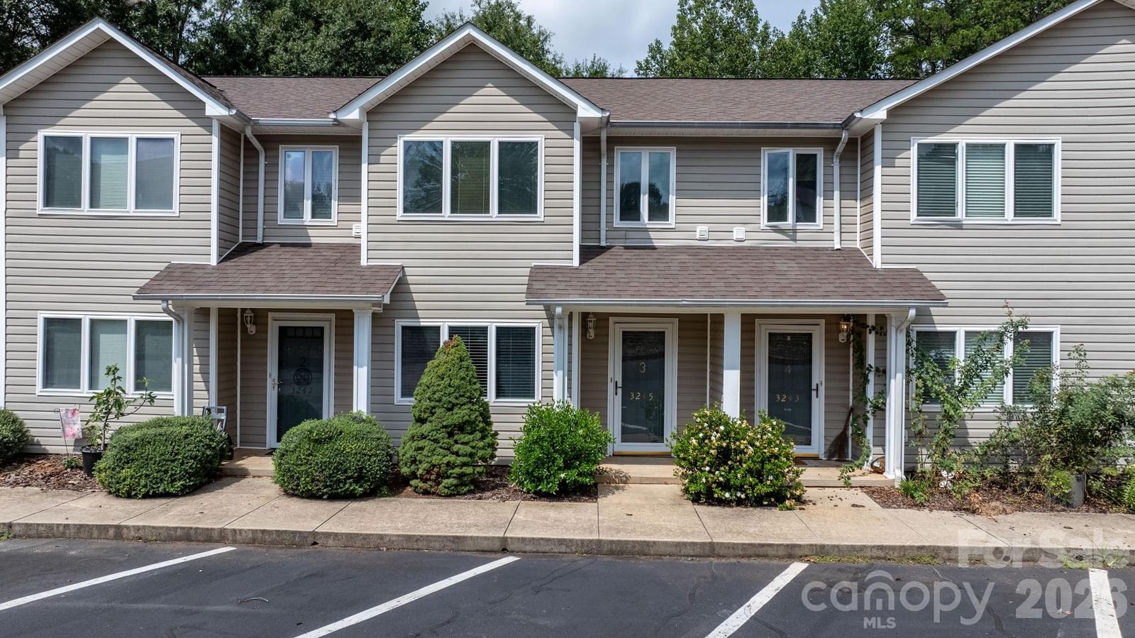 3245 White Oak Court, Claremont, NC 28610