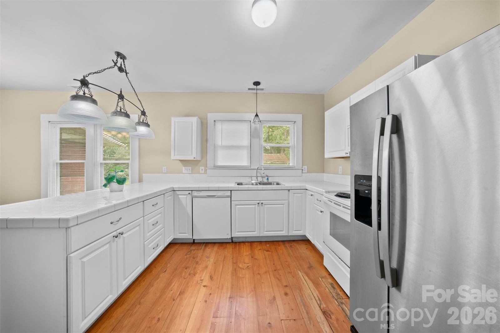 116 Whitesides Street, Cherryville, NC 28021 - Photo 4