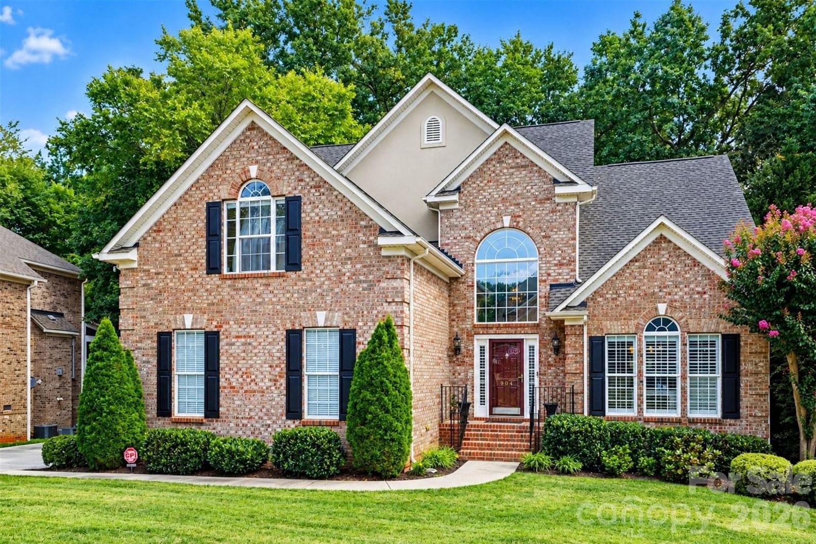 904 Carisbrooke Lane, Waxhaw, NC 28173