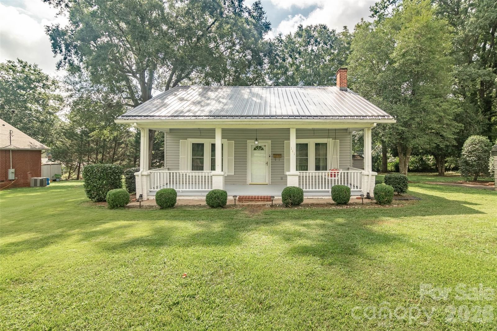 141 Edwards Street, Rutherfordton, NC 28139 - Photo 2