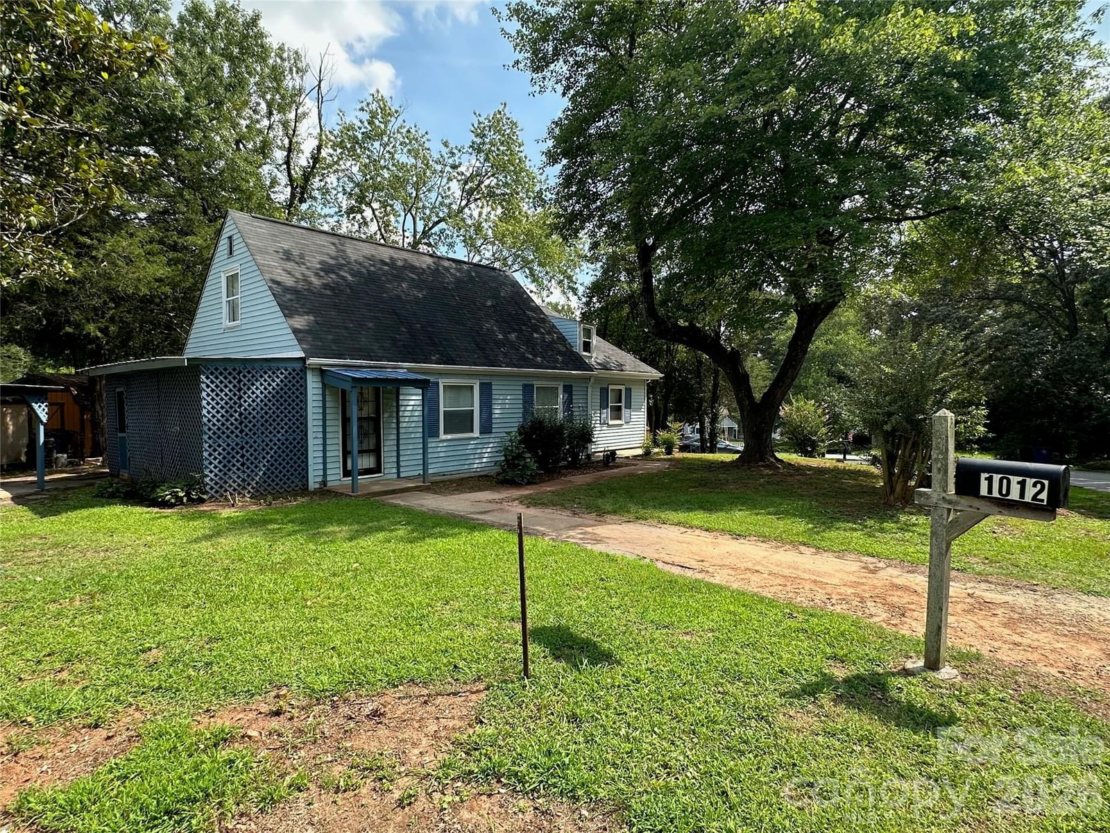 1012 Louise Road, Winston Salem, NC 27107 - Photo 2