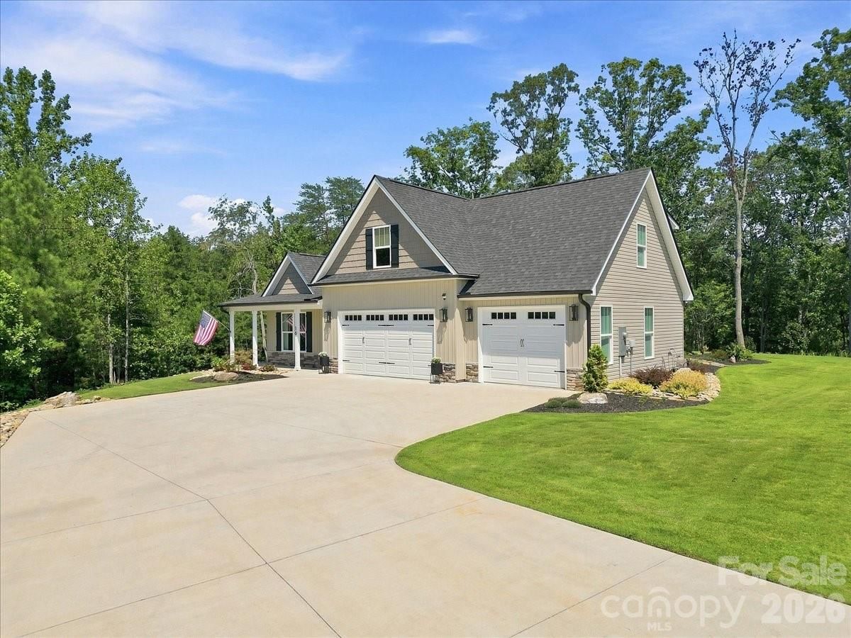 16 Marion Meadow Lane, Travelers Rest, SC 29690 - Photo 2