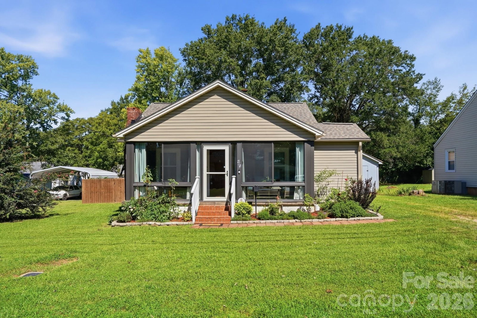 605 Peach Street, Kannapolis, NC 28083 - Photo 2
