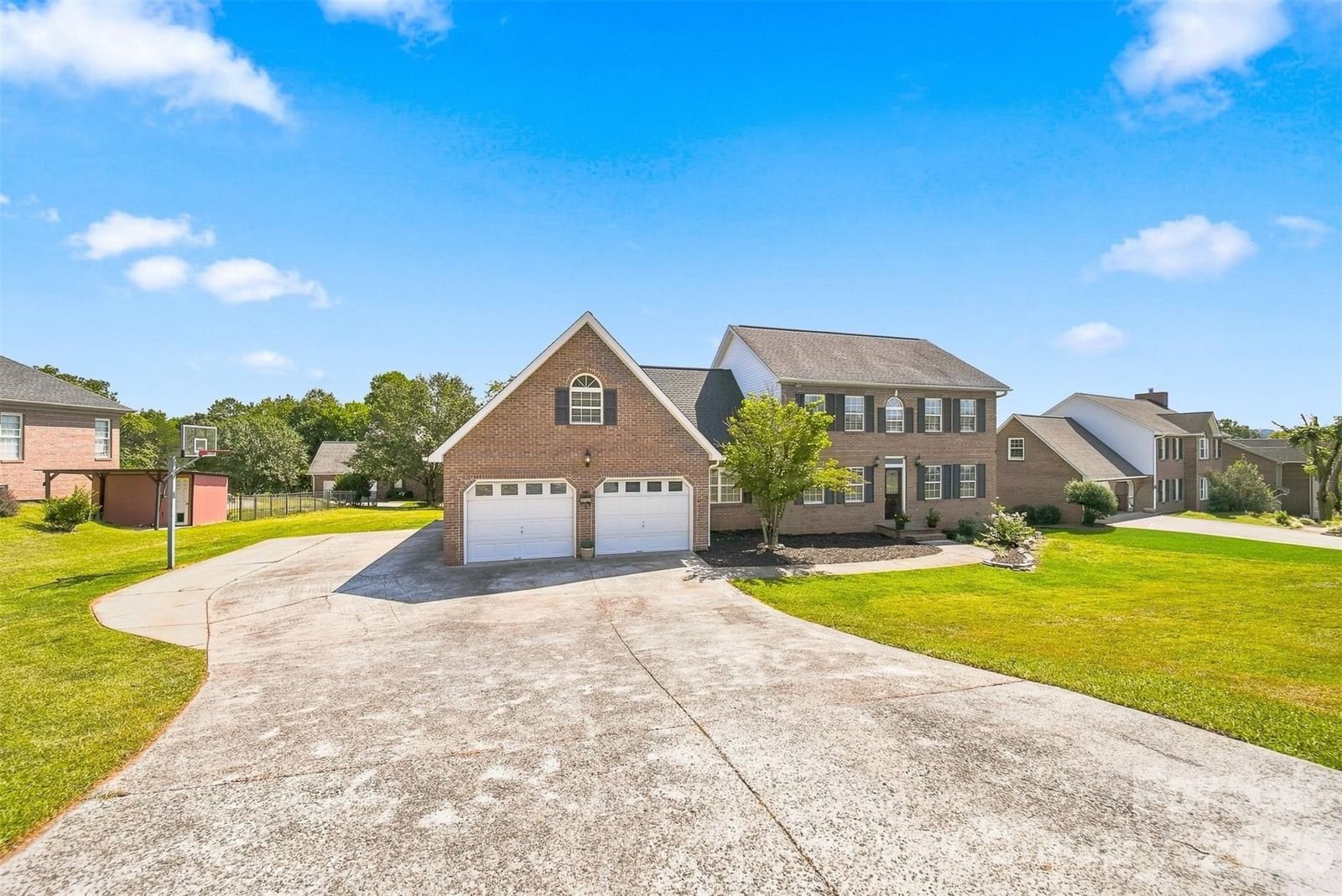4948 Betty Drive, Hickory, NC 28601 - Photo 2