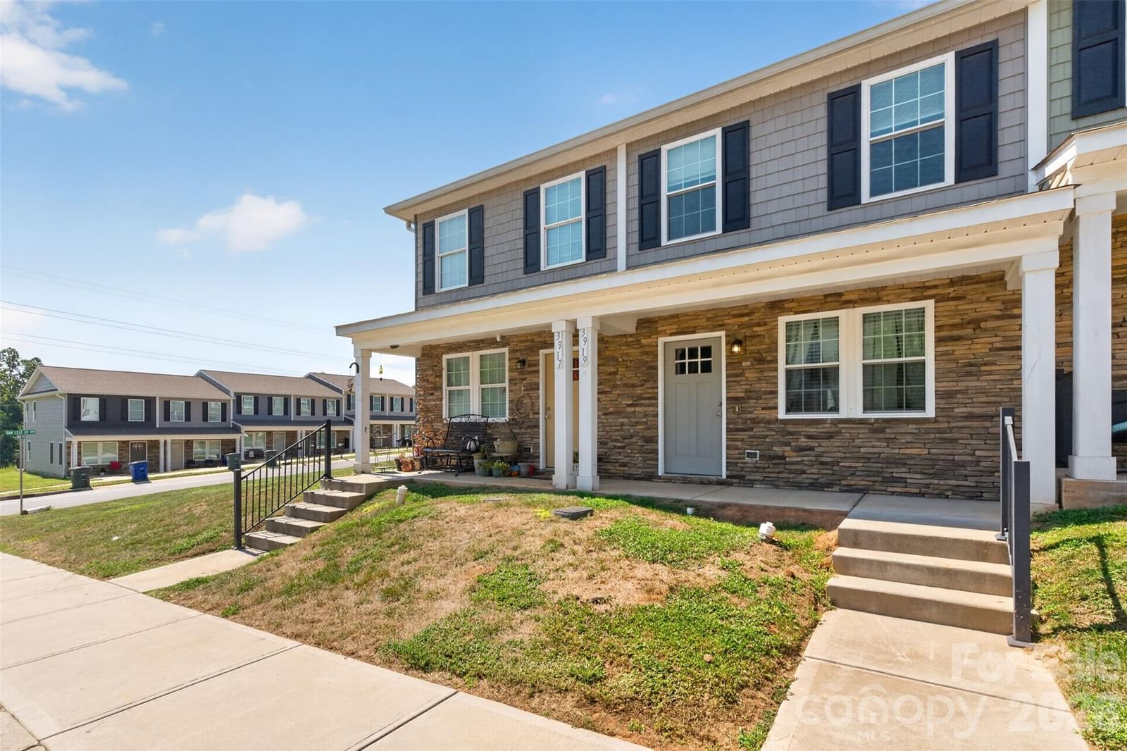 3919 Hemingway Drive, Hickory, NC 28601