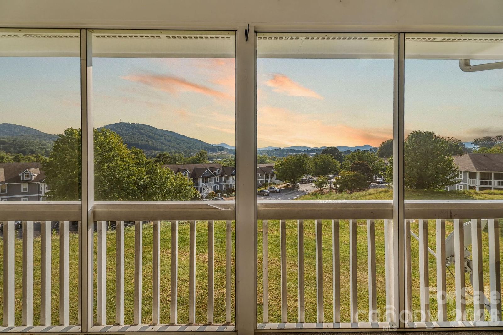 4702 Breakers Lane, Asheville, NC 28806 - Photo 4