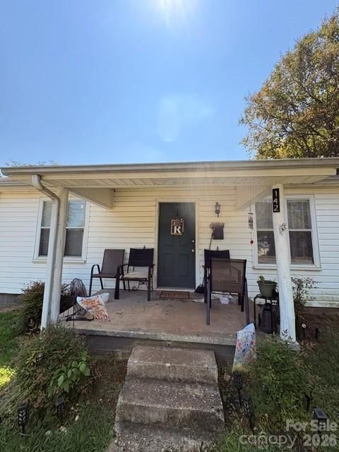 142 Catawba Avenue, Mount Holly, NC 28120 - Photo 2