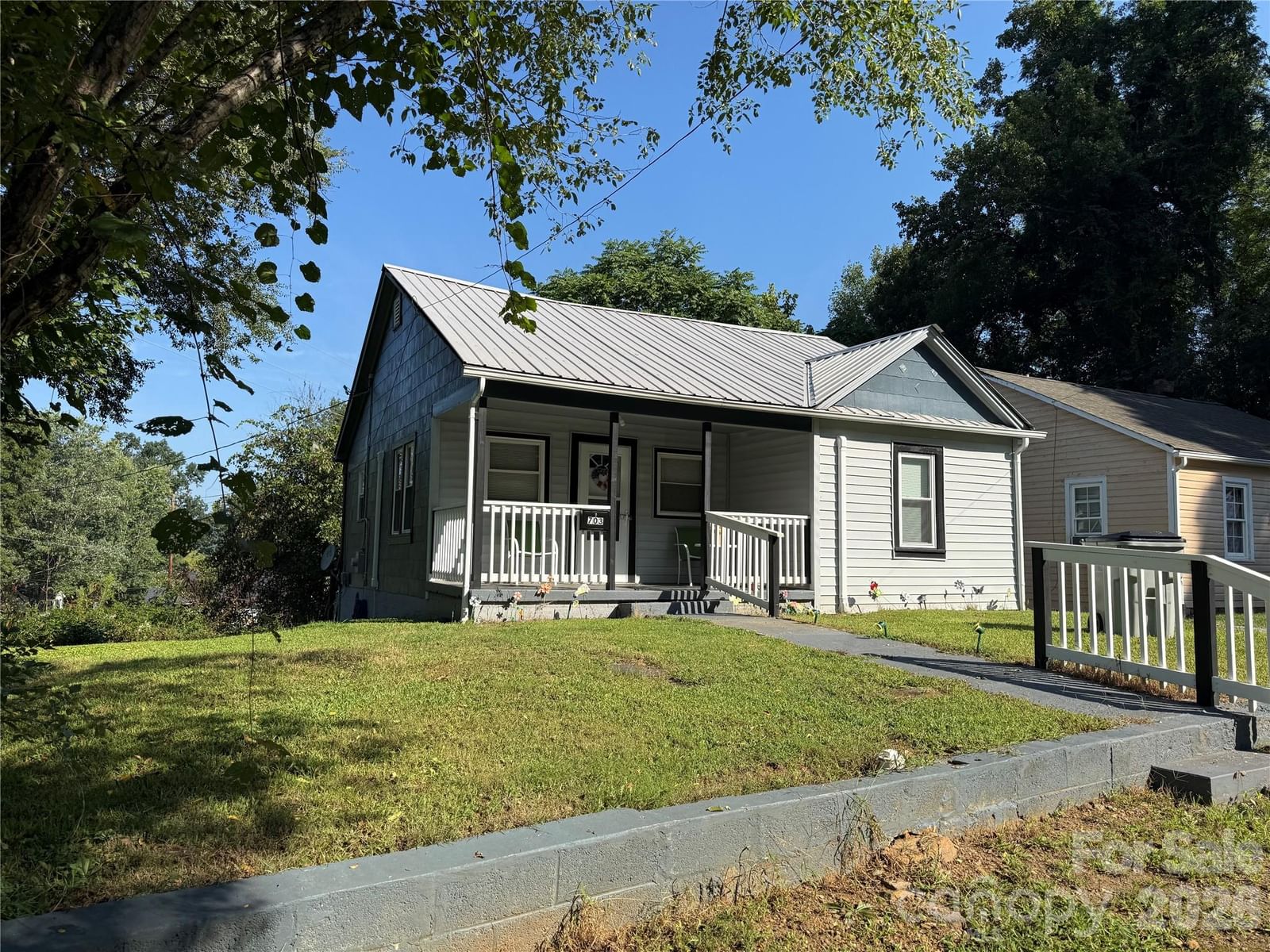 703 Stage Street, Lenoir, NC 28645