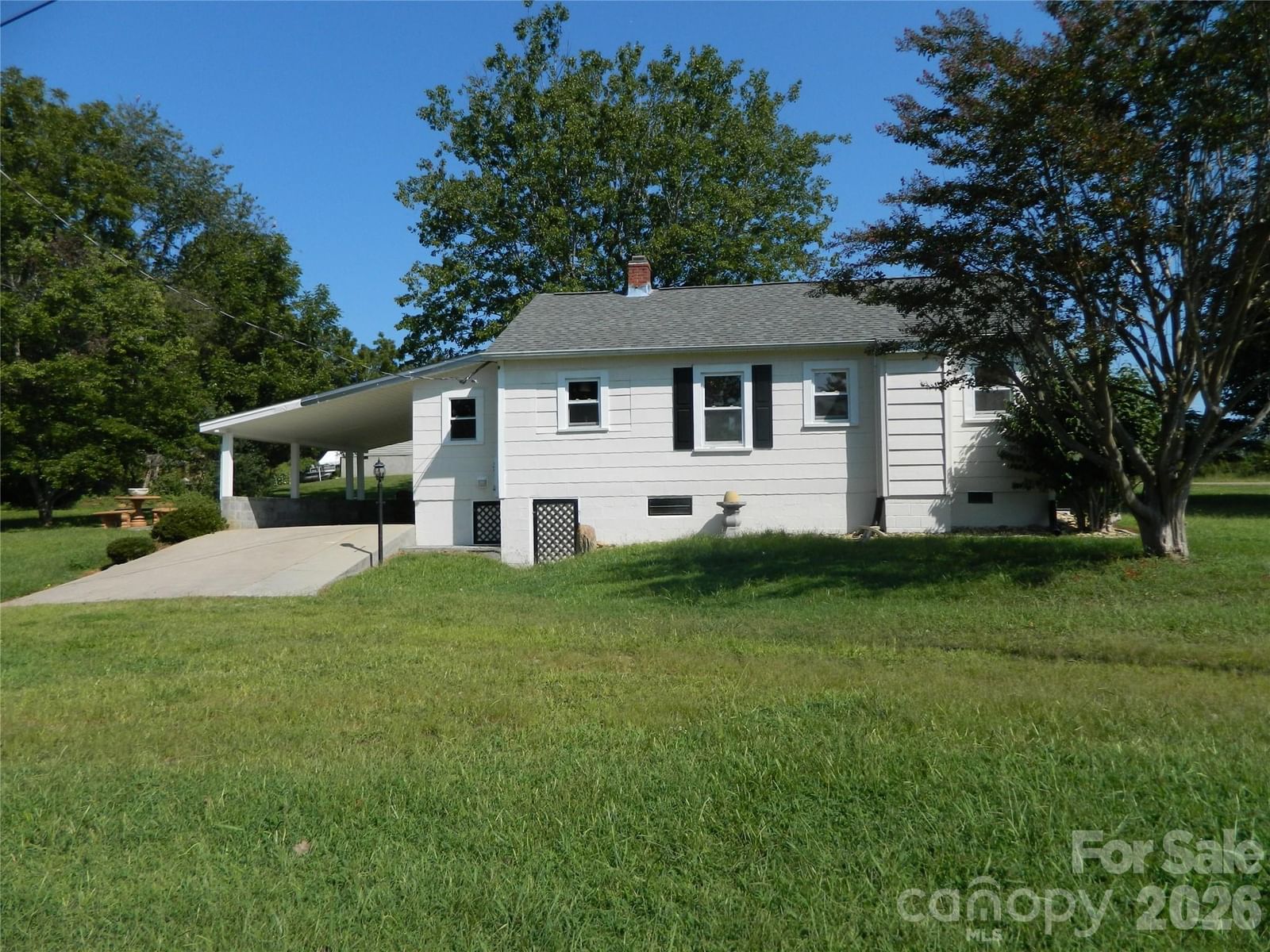 4441 Hickory Nut Ridge Road, Hudson, NC 28638 - Photo 2