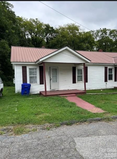 304 and 306 1st Street, Lexington, NC 27292