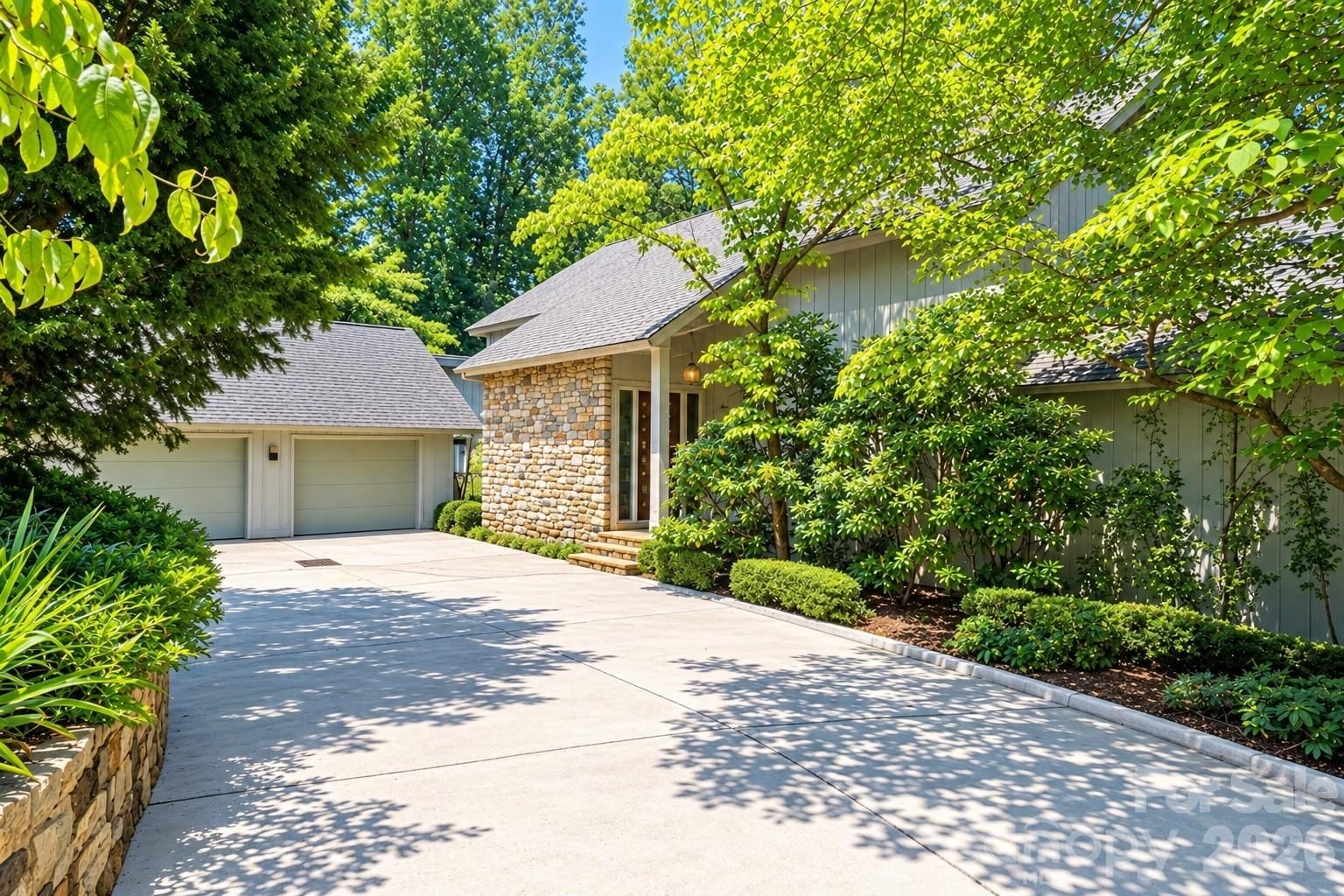 955 19th Avenue, Hickory, NC 28601