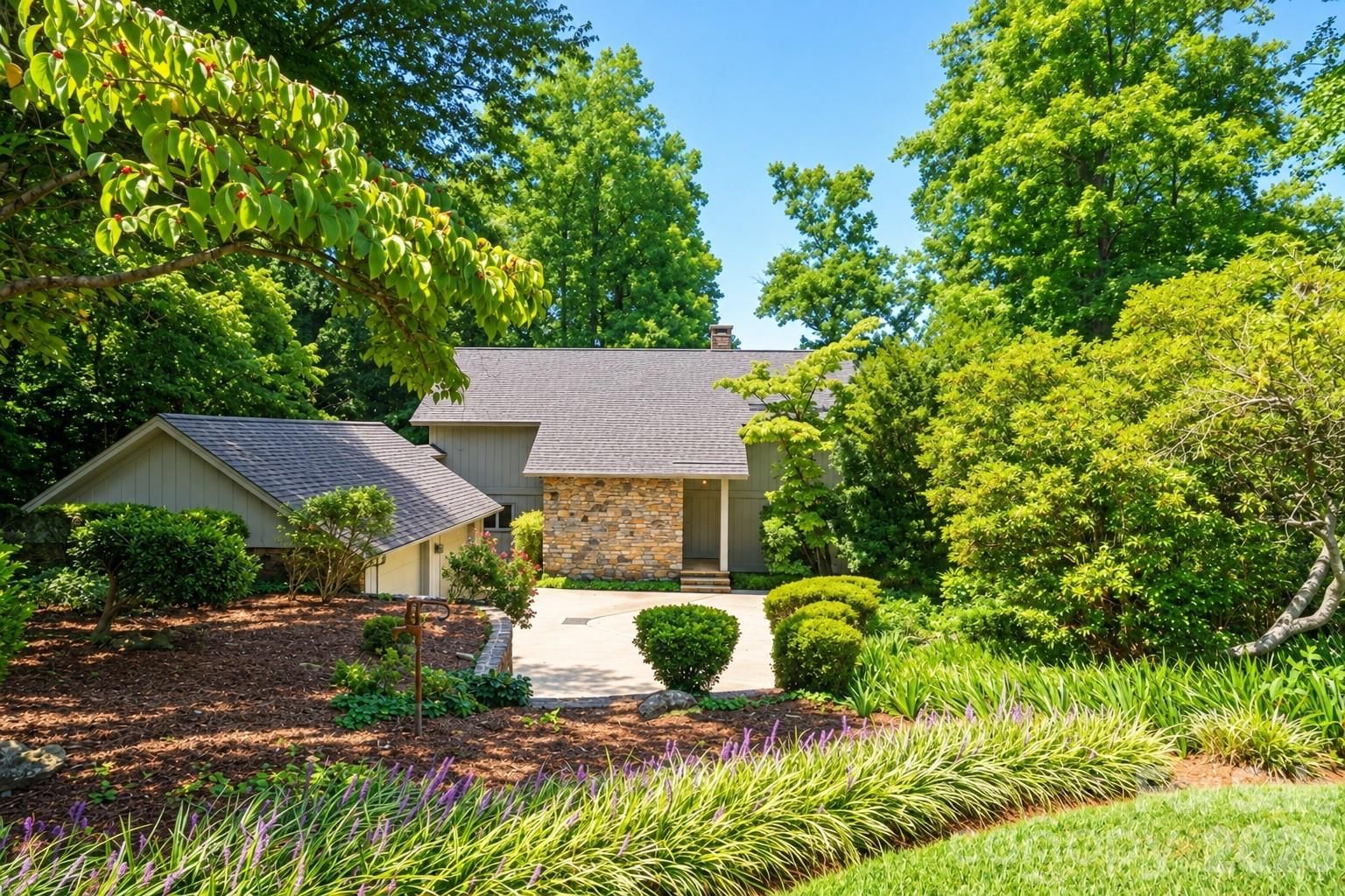 955 19th Avenue, Hickory, NC 28601 - Photo 3