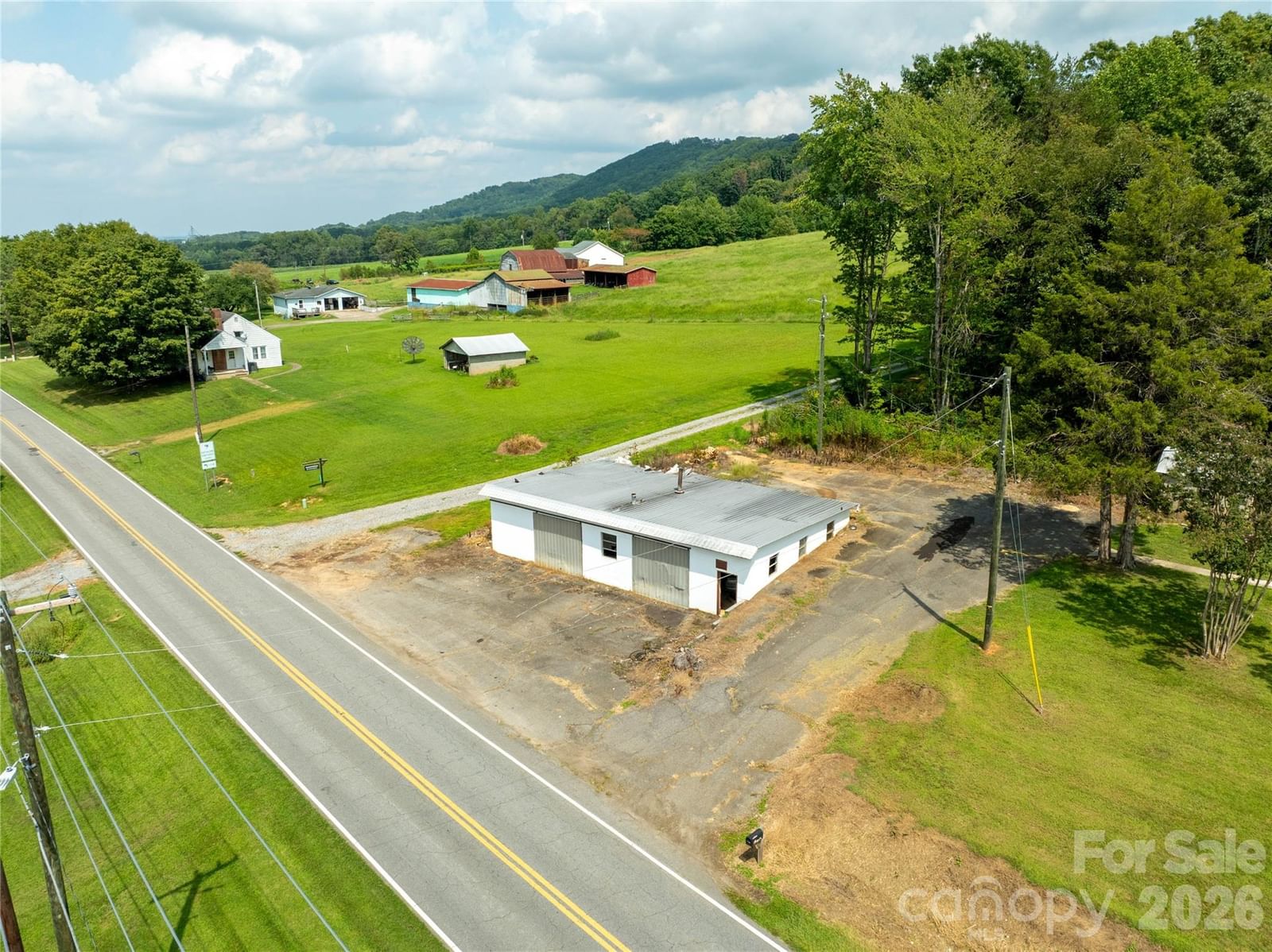 2316 Swan Creek Road, Jonesville, NC 28642 - Photo 3