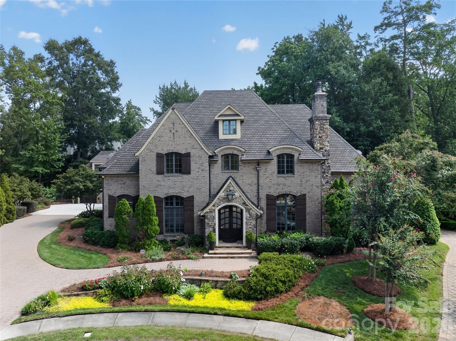 229 Wrenwood Lane, Charlotte, NC 28211 - Photo 2