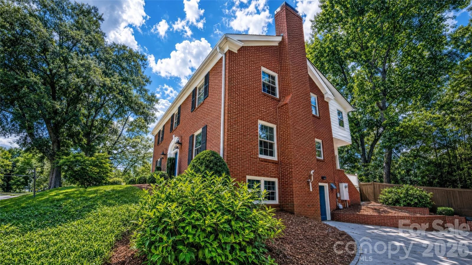 105 Montrose Street, Morganton, NC 28655 - Photo 2
