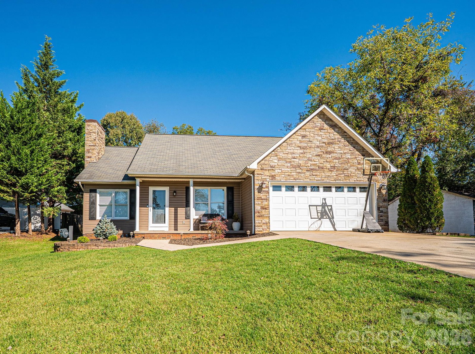 2 Hunters Creek Lane, Granite Falls, NC 28630 - Photo 2