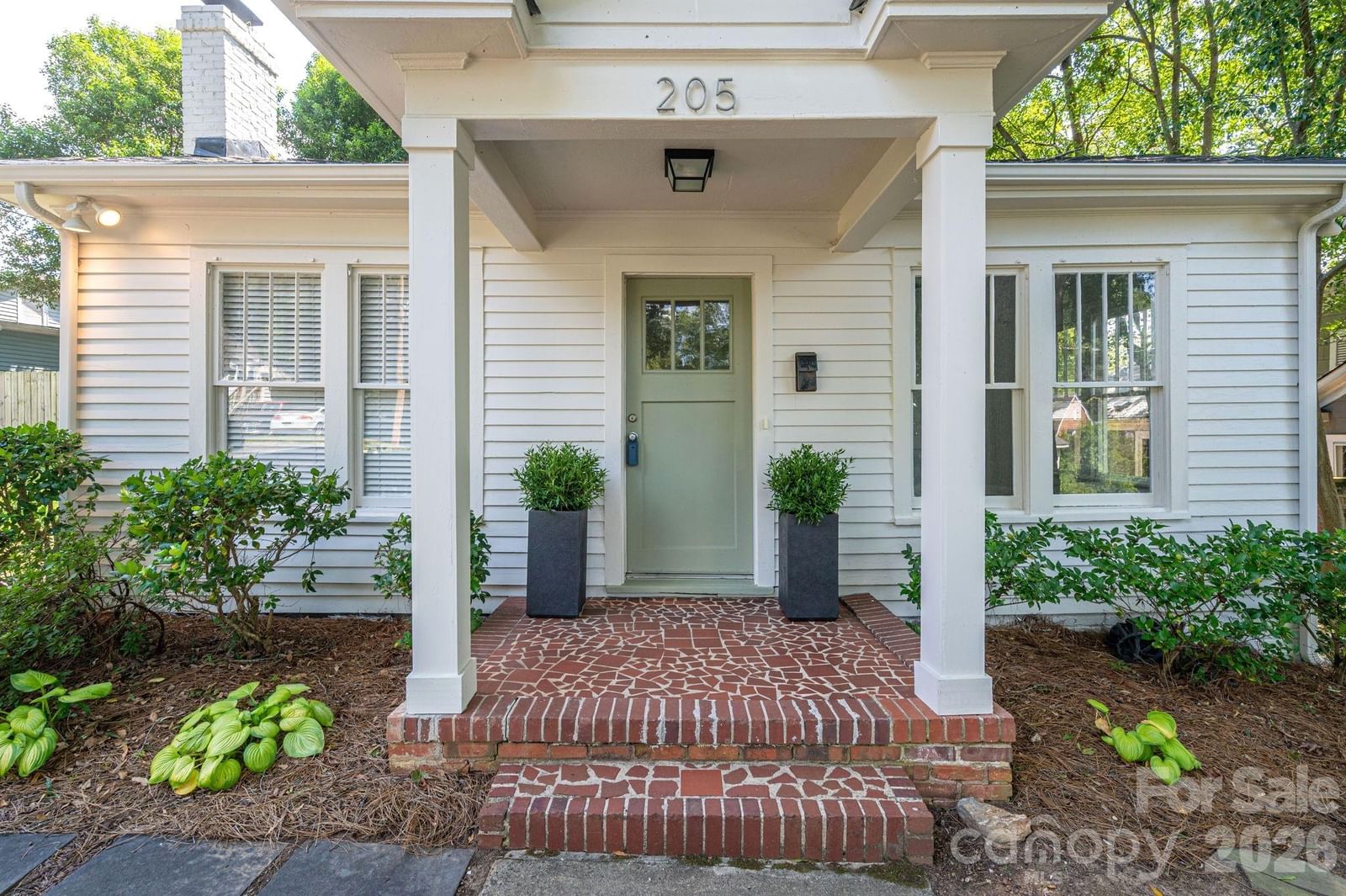 205 W Sixth Avenue, Gastonia, NC 28052 - Photo 3