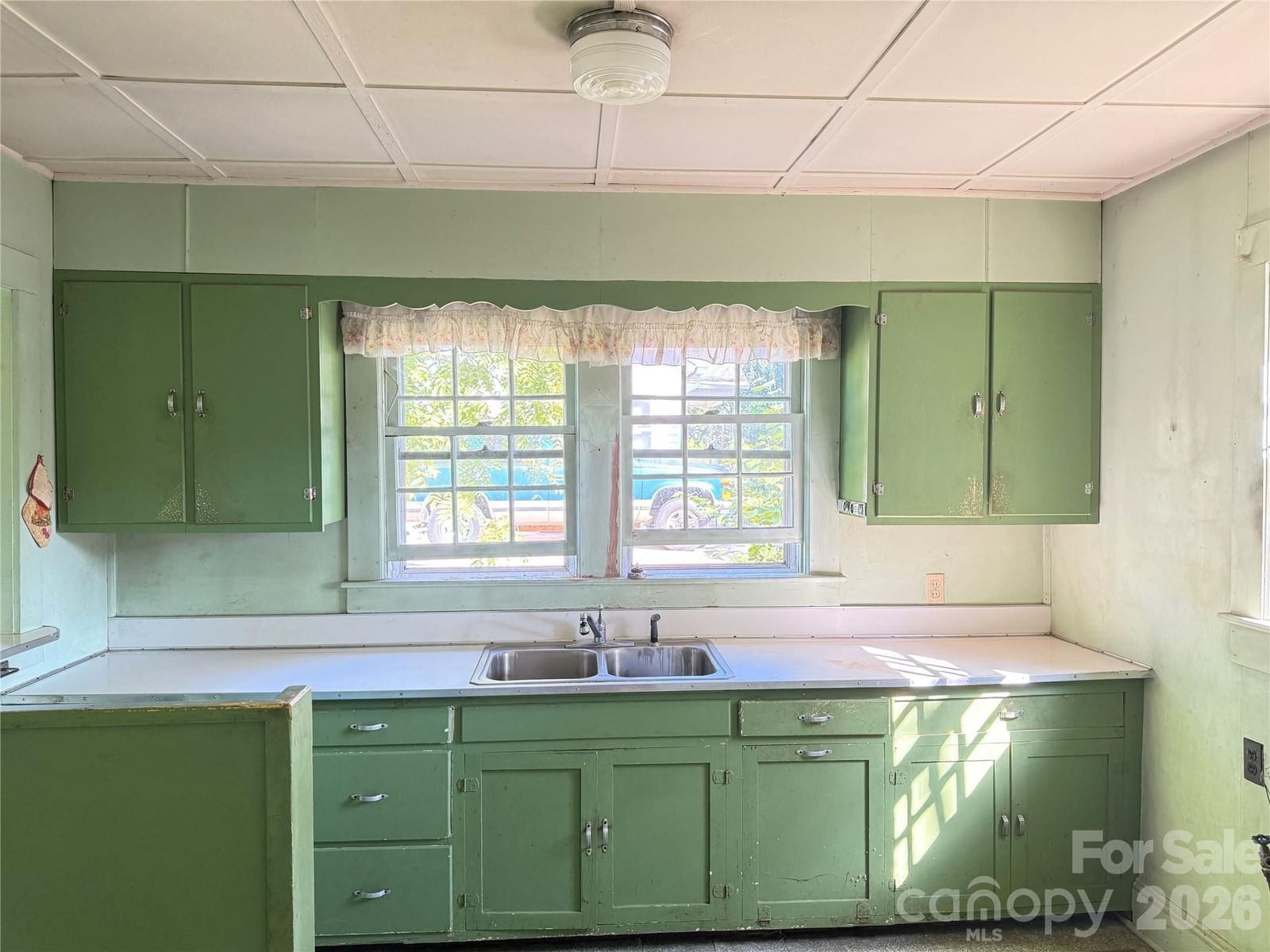 1650 Berkley Street, Lenoir, NC 28645 - Photo 3