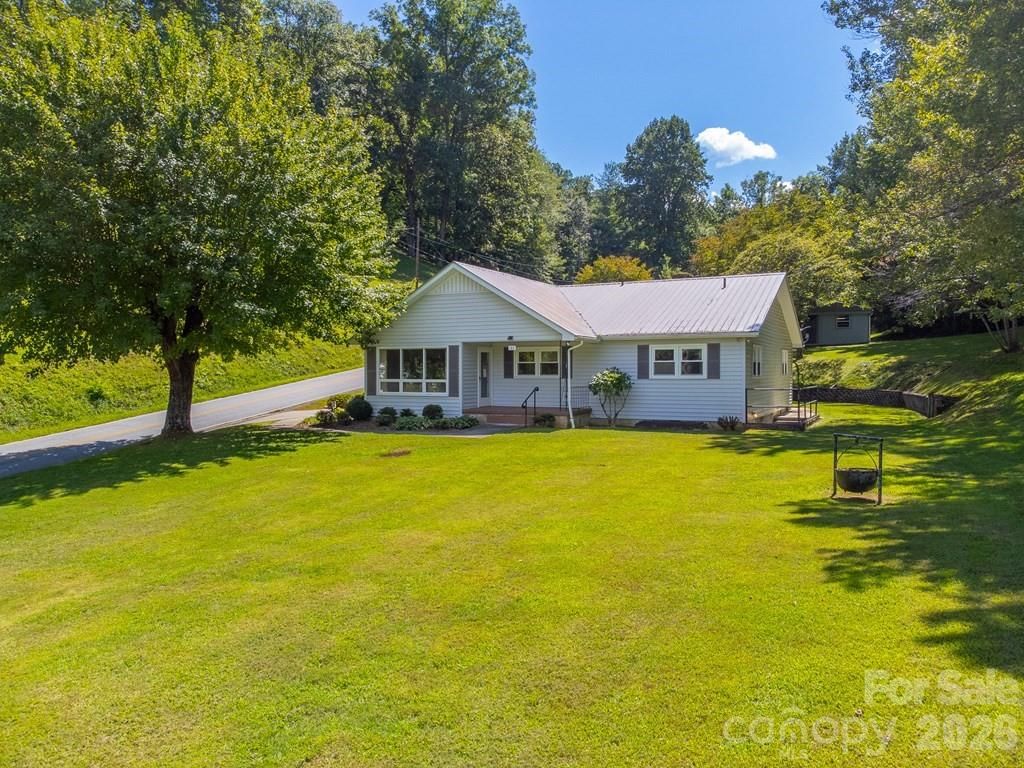 144 Cherry Street, Sylva, NC 28779 - Photo 2