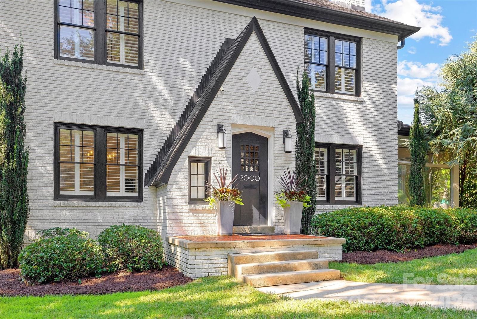 2000 Beverly Drive, Charlotte, NC 28207 - Photo 2