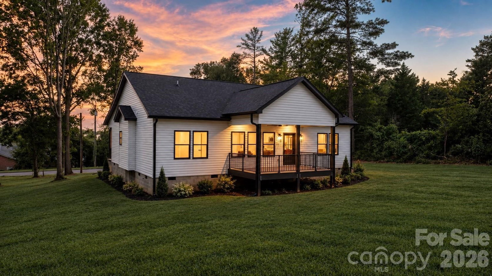 718 1st Street, Newton, NC 28658 - Photo 2