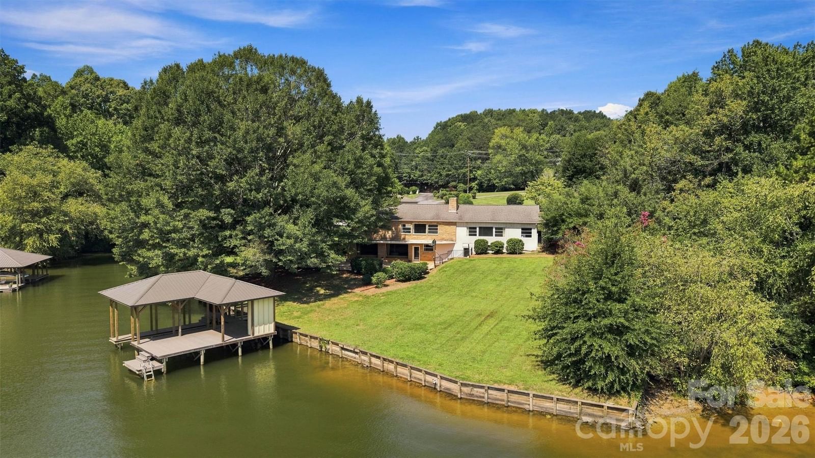 4830 Center Street, Hickory, NC 28601