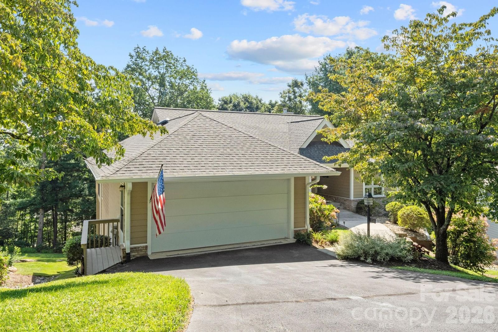 324 DAWNBROOK Drive, Flat Rock, NC 28731 - Photo 2