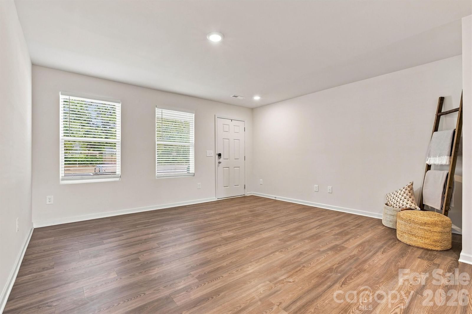 107 Villa Lane, Lincolnton, NC 28092 - Photo 5