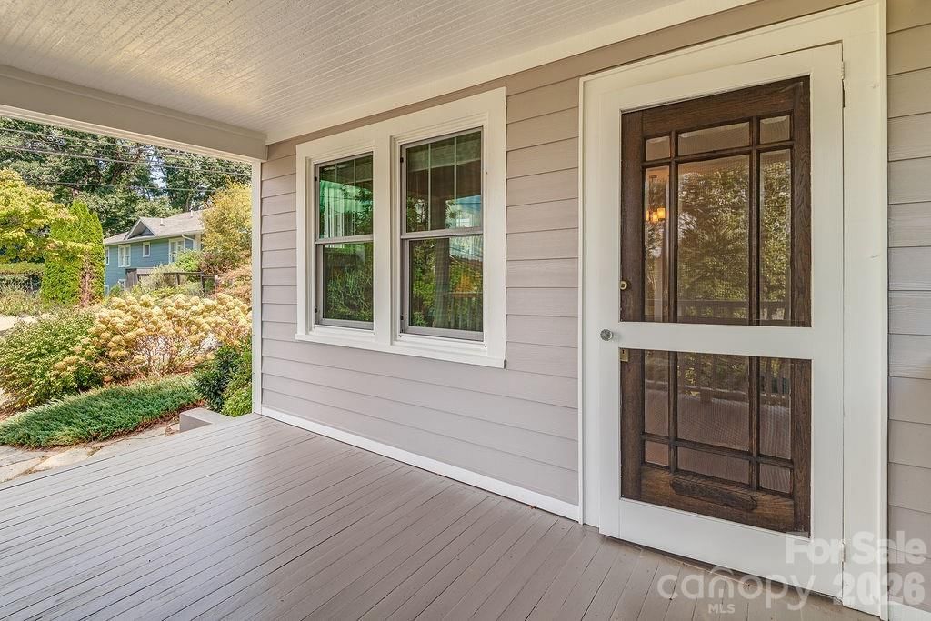 11 Temple Avenue, Asheville, NC 28804 - Photo 5