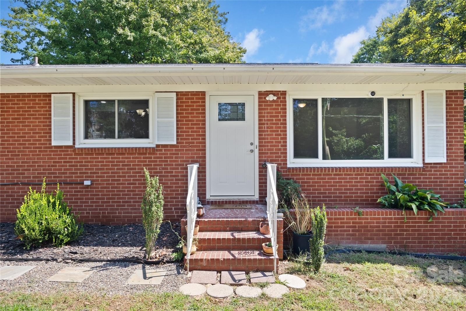 411 Coble Avenue, Albemarle, NC 28001 - Photo 2