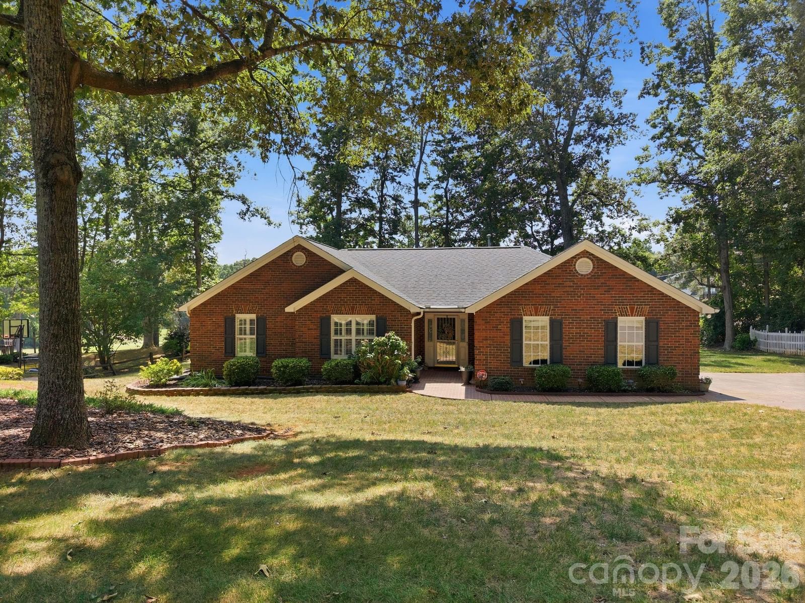 712 Wildwood Drive, Salisbury, NC 28146 - Photo 2