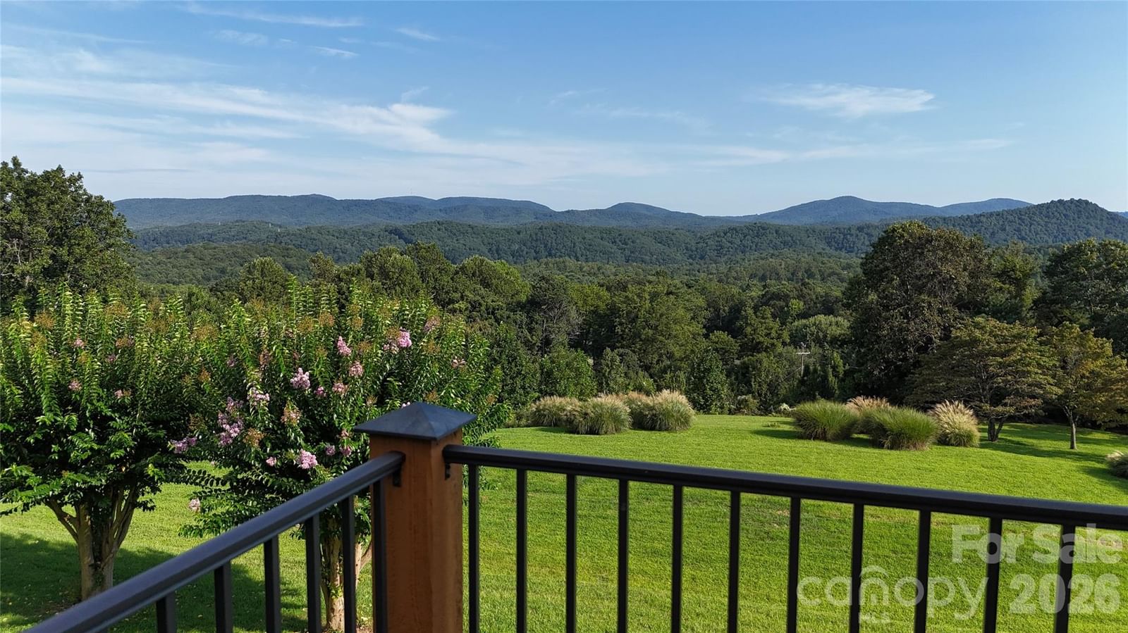 93 Orchard Hill, Saluda, NC 28773