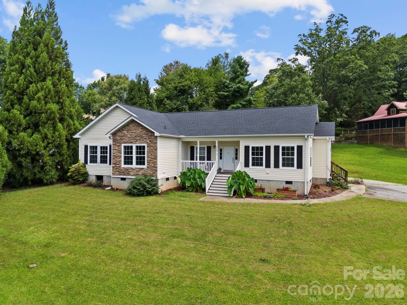 97 Meadowview Drive, Saluda, NC 28773 - Photo 4