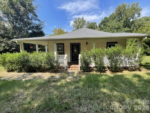 308 Oakland Avenue, Belmont, NC 28012