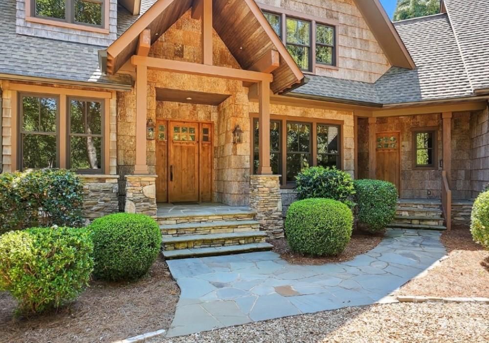 9208 Flying Eagle Lane, Charlotte, NC 28278 - Photo 2