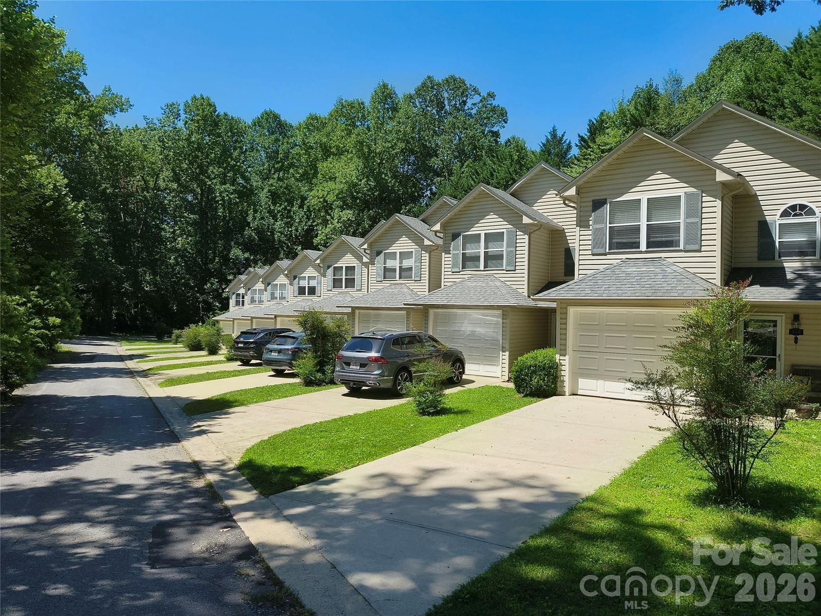 102 Park Lane, Black Mountain, NC 28711