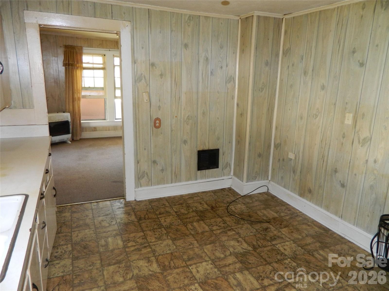 310 Reform Street, Lenoir, NC 28645 - Photo 3
