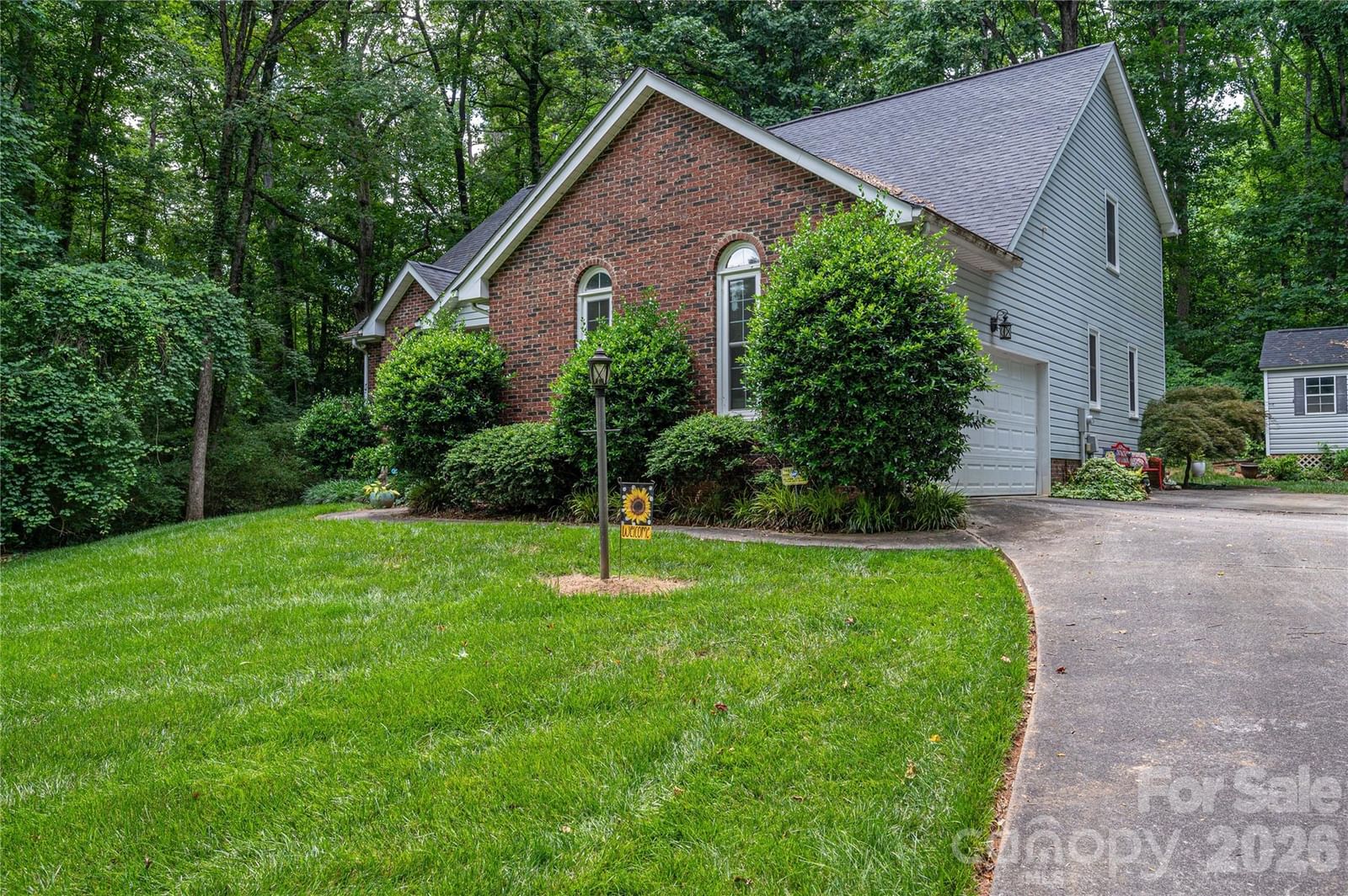 645 Deerfield Drive, Mount Holly, NC 28120 - Photo 3