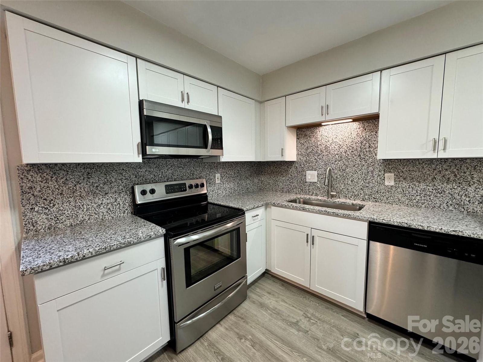 1906 Mereview Court #8, Charlotte, NC 28210 - Photo 3