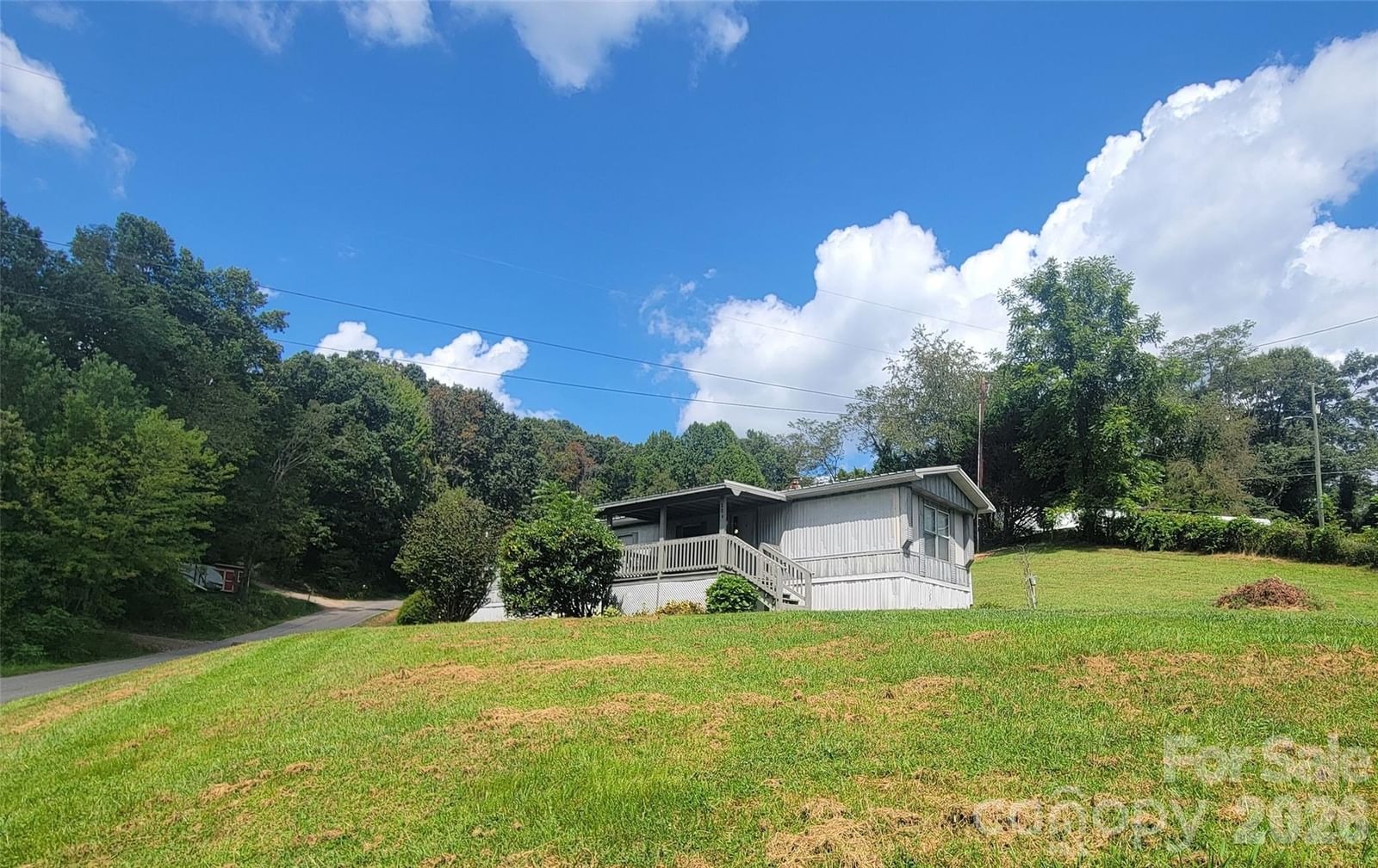 204 Kudzu Loop, Waynesville, NC 28786
