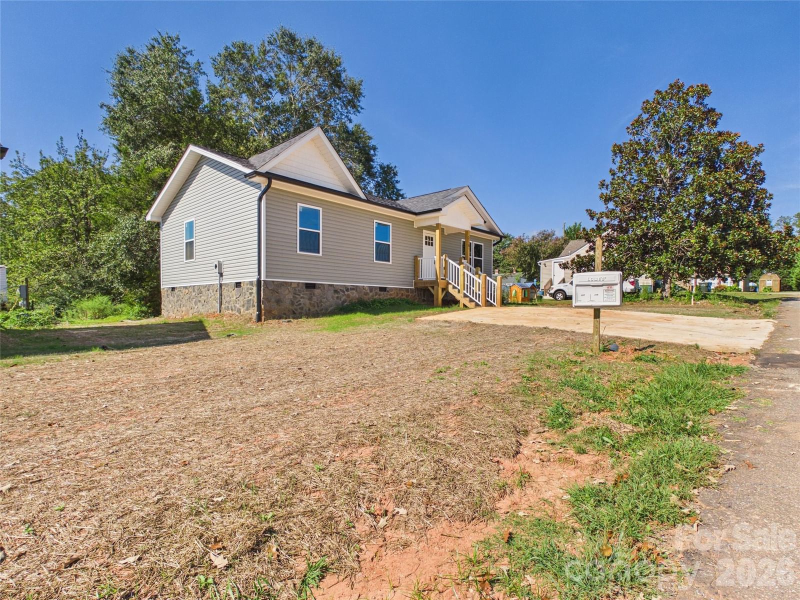 210 22nd Avenue Place, Hickory, NC 28601