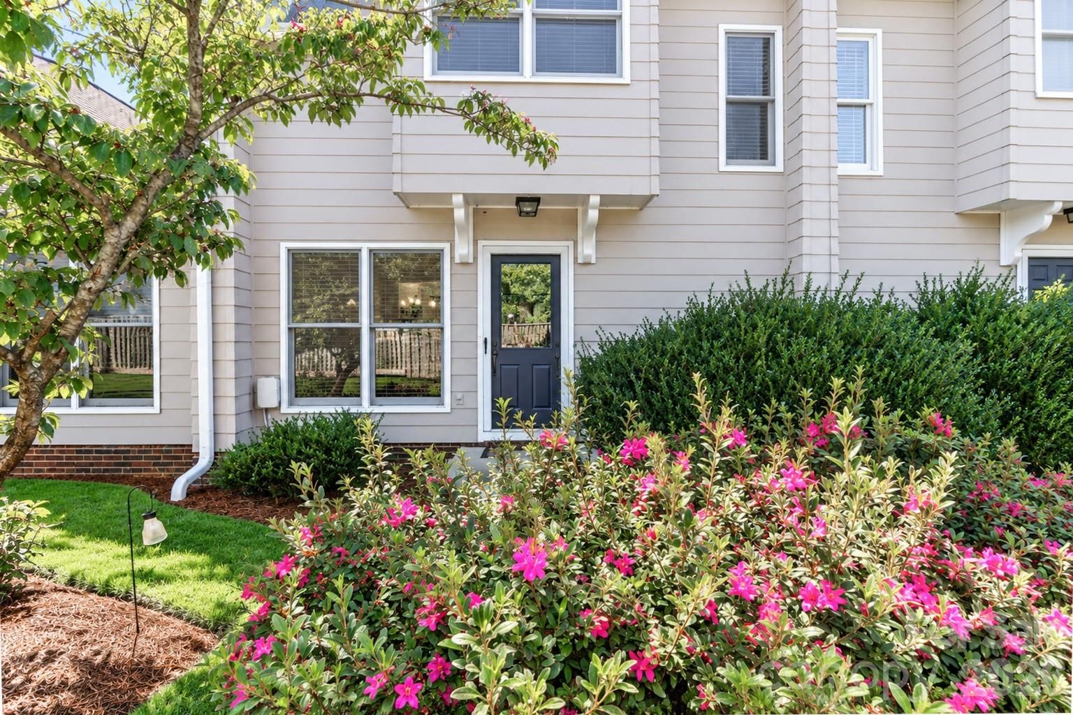 205 Academy Street, Mooresville, NC 28115 - Photo 2