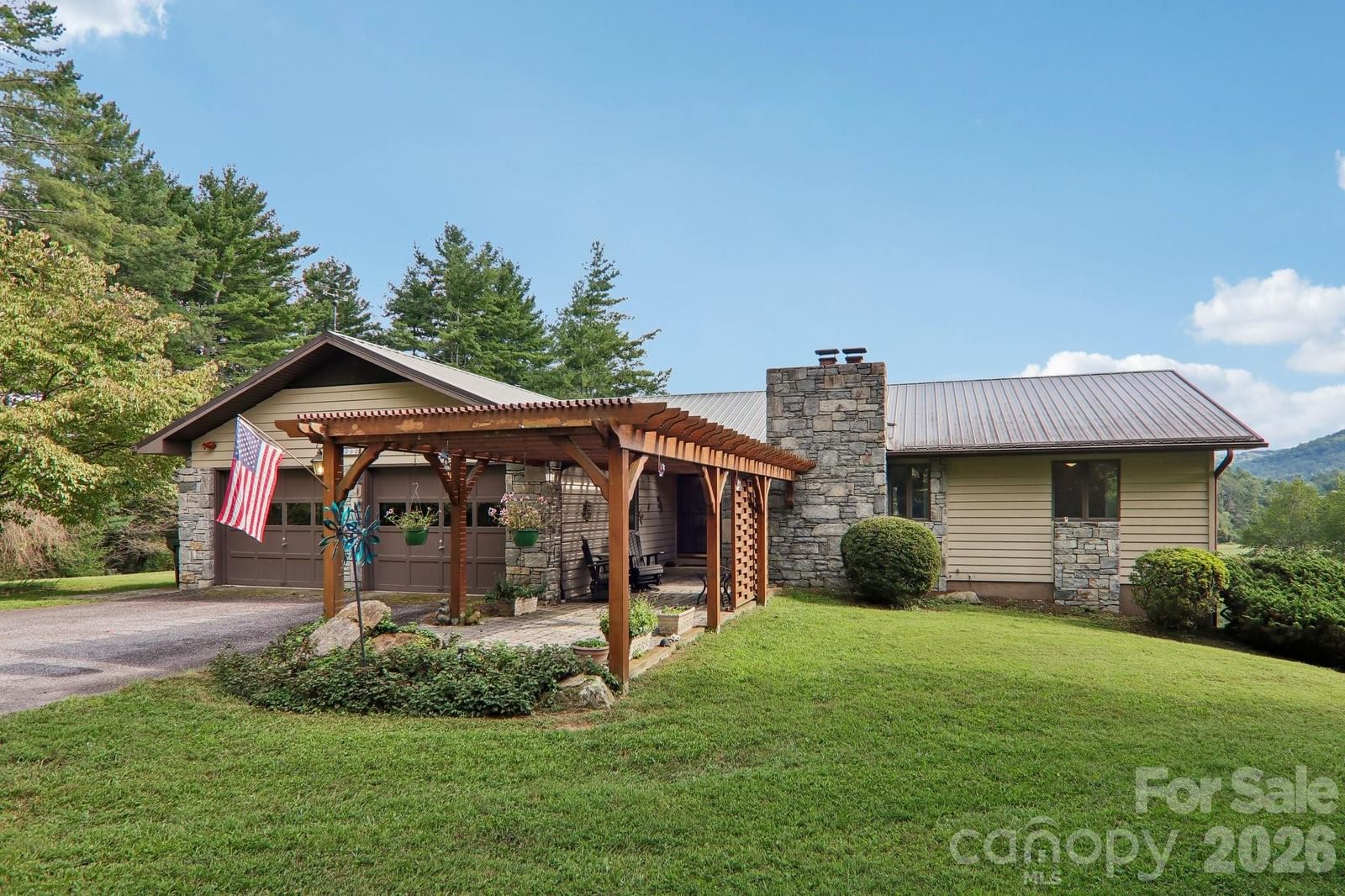 212 Rocky Meadow Lane, Etowah, NC 28729 - Photo 2