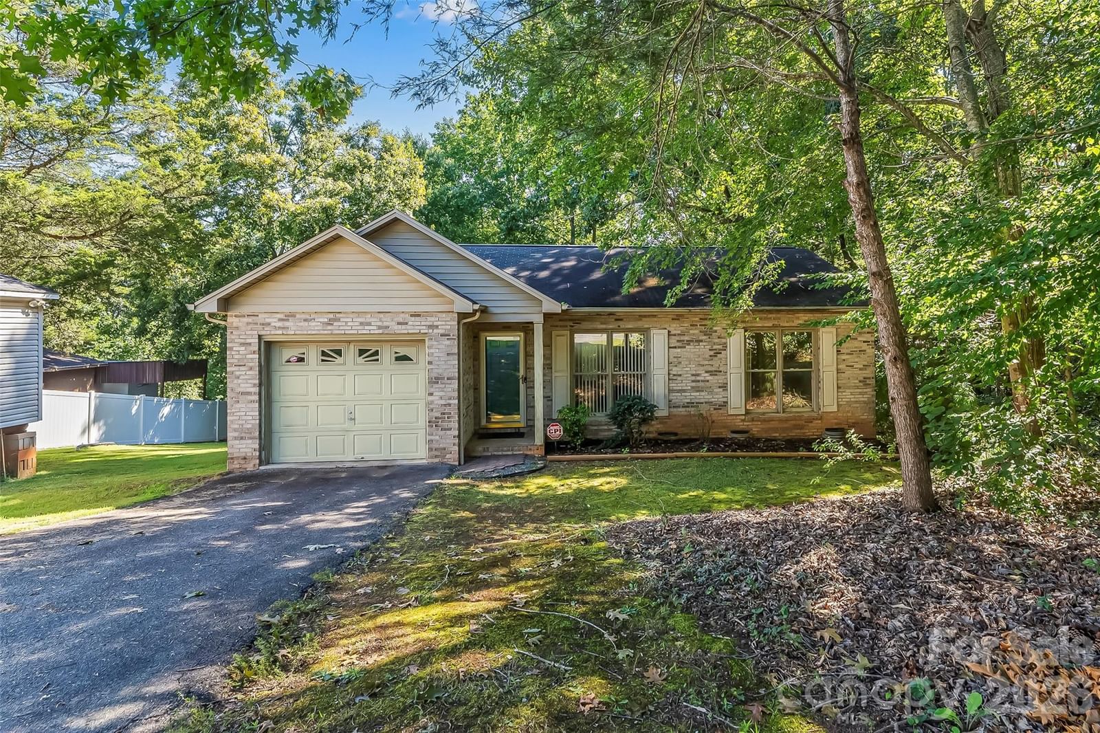 Property at 2524 Robinson, Newton, NC 28658